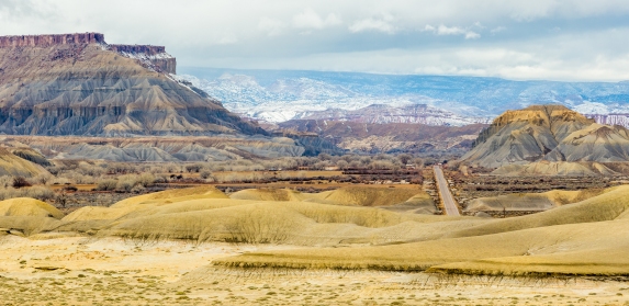 The wonderful colors of the San Rafael Swell make us forget it could be one of the most ruggedly terrain in the world.